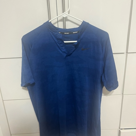 Never Worn Nike Golf Shirts - Picture 5 of 7